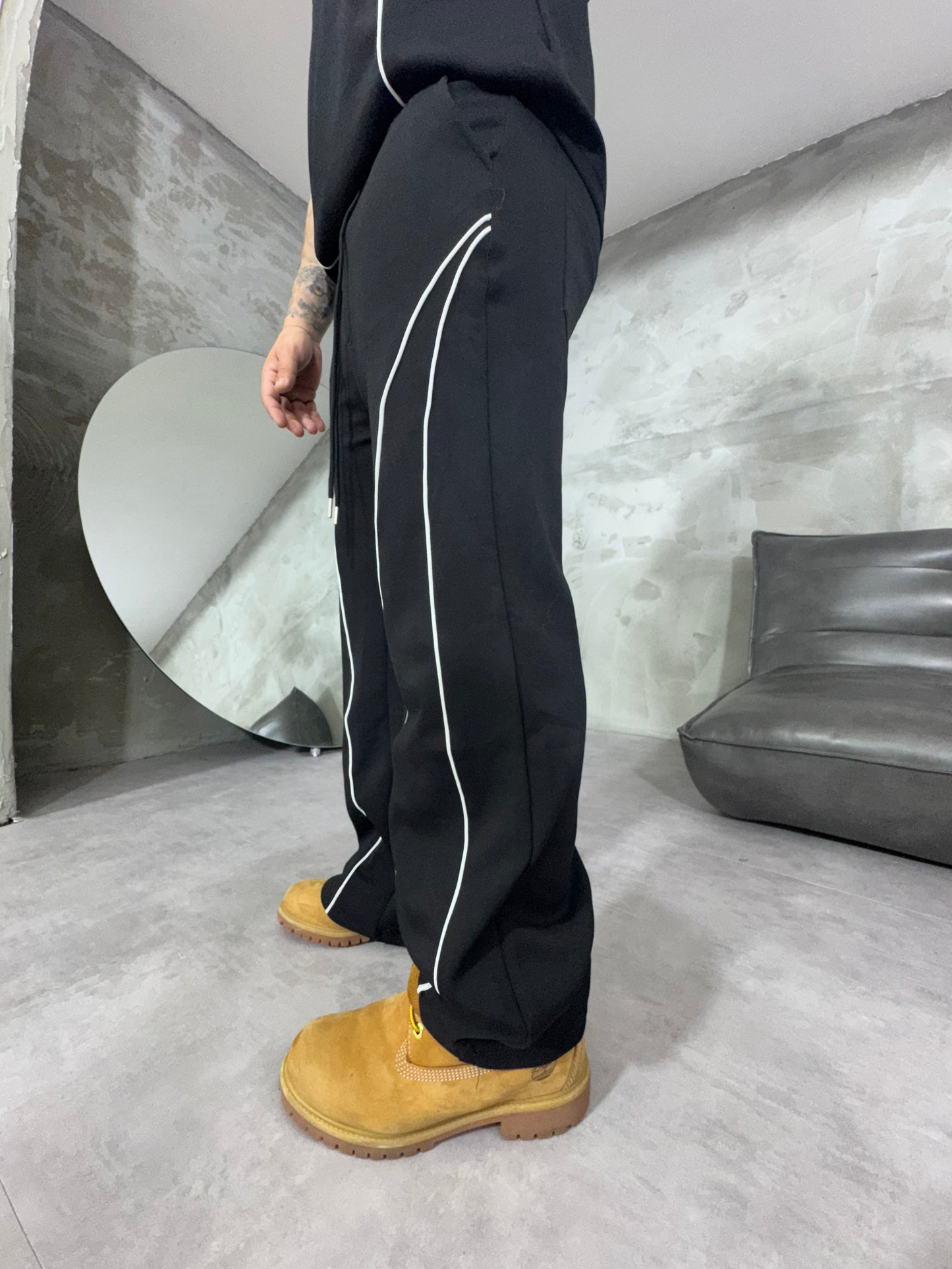 COORDSET TUTA LINES BLACK