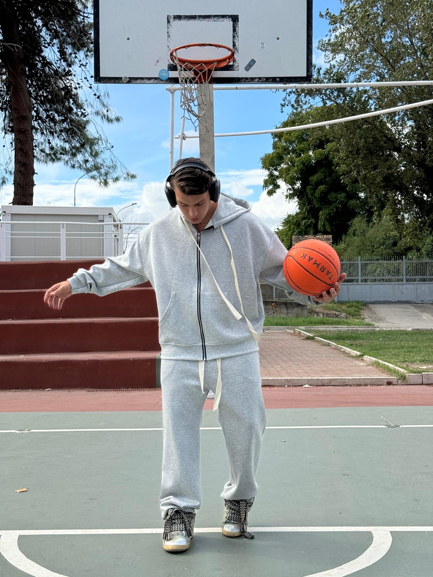 LACES COORDINATED RICK GREY