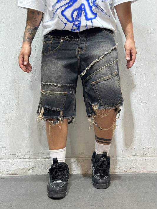 SHORT TORN POCKETS BLACK BY FREESTART