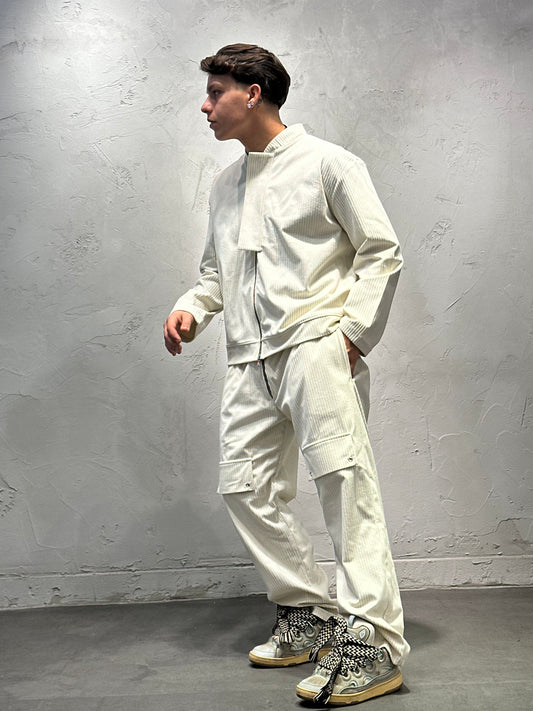 COORDINATED CONFERENCE CREAM