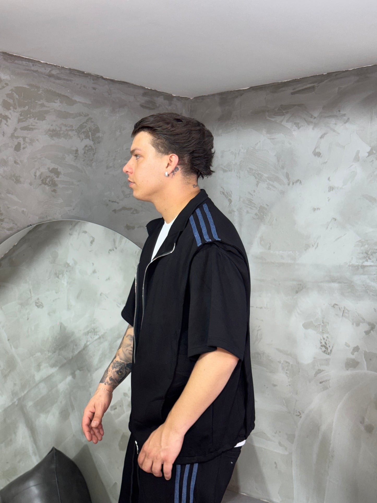 COORDSET LINE SHOULDER BLACK