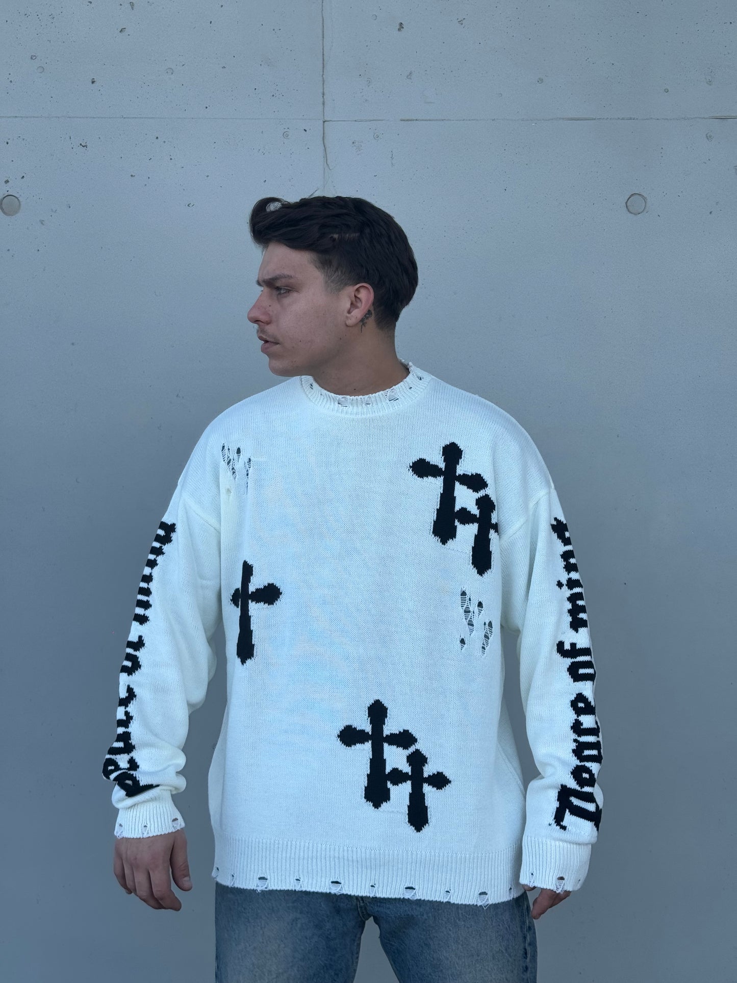 PEACE WHITE SWEATER