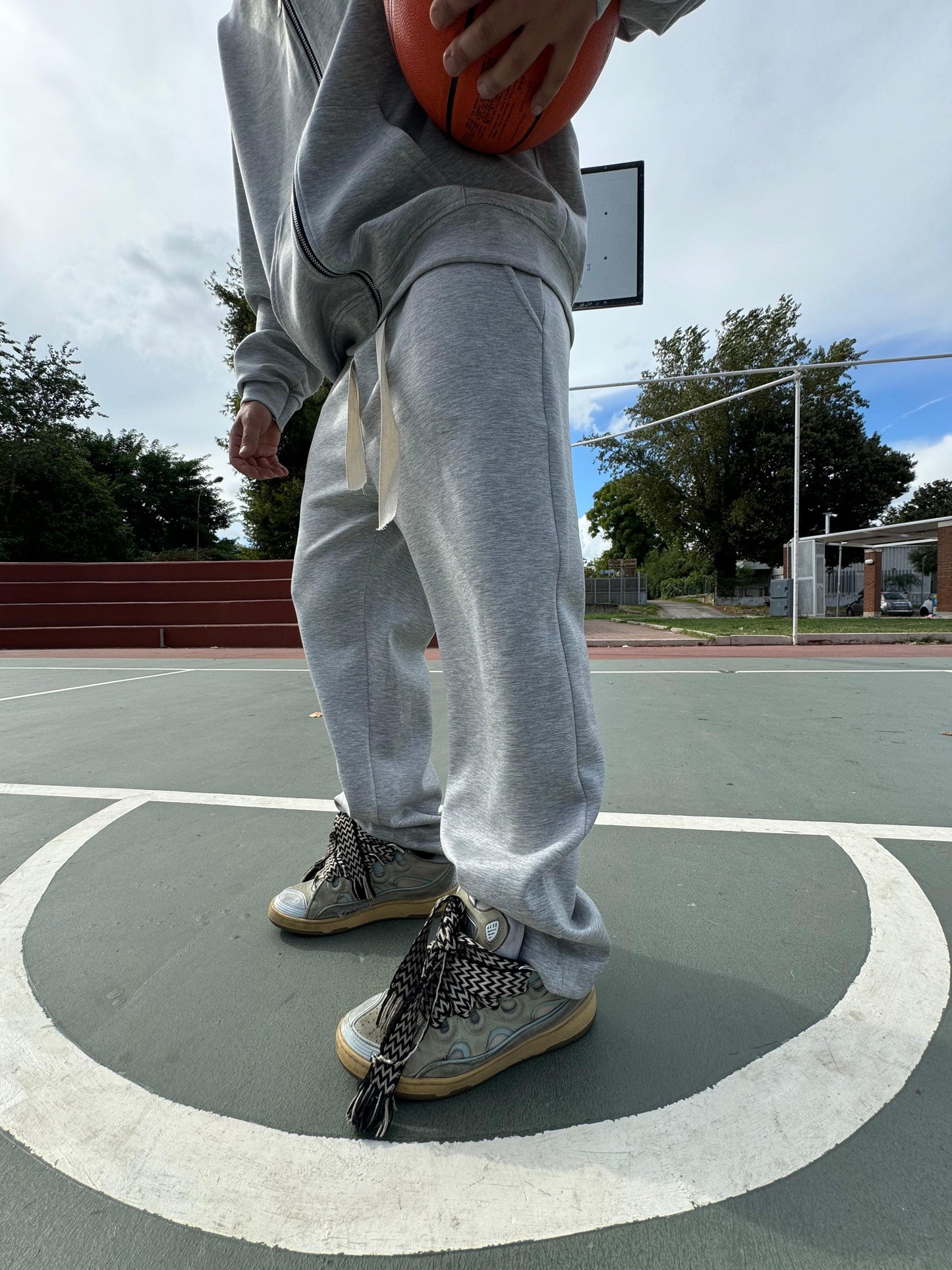 LACES COORDINATED RICK GREY