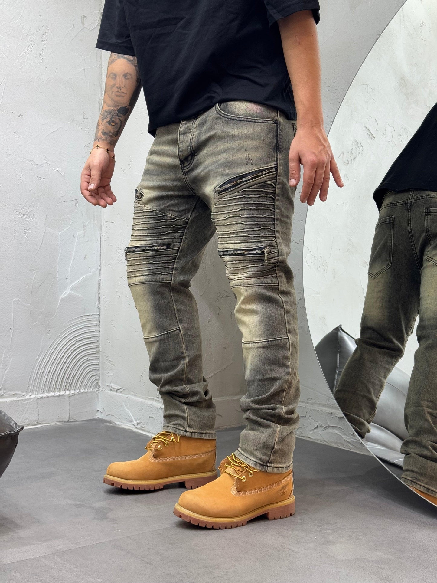 SKINNY FIT SANDBLASTED FULLED ZIP