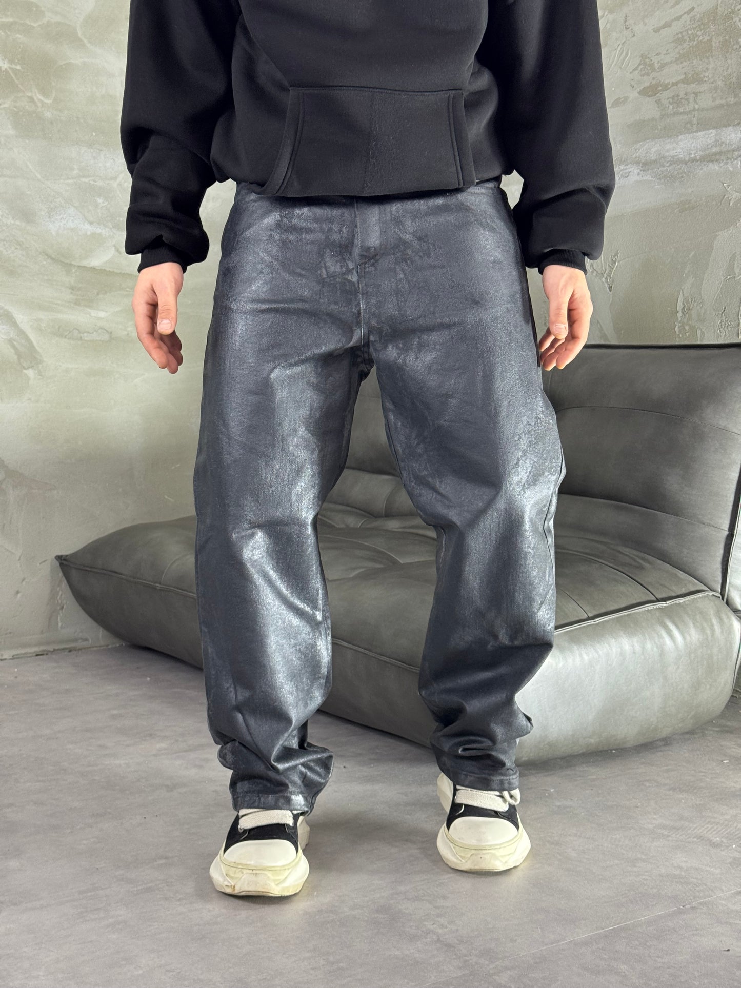 BAGGY FIT COATED ECONOMY BLACK