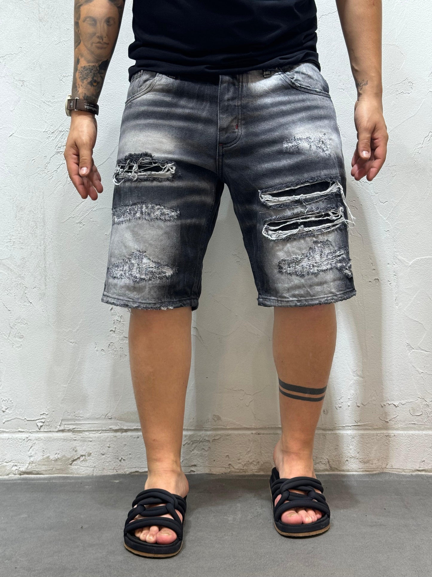SHORT LEON BLACK
