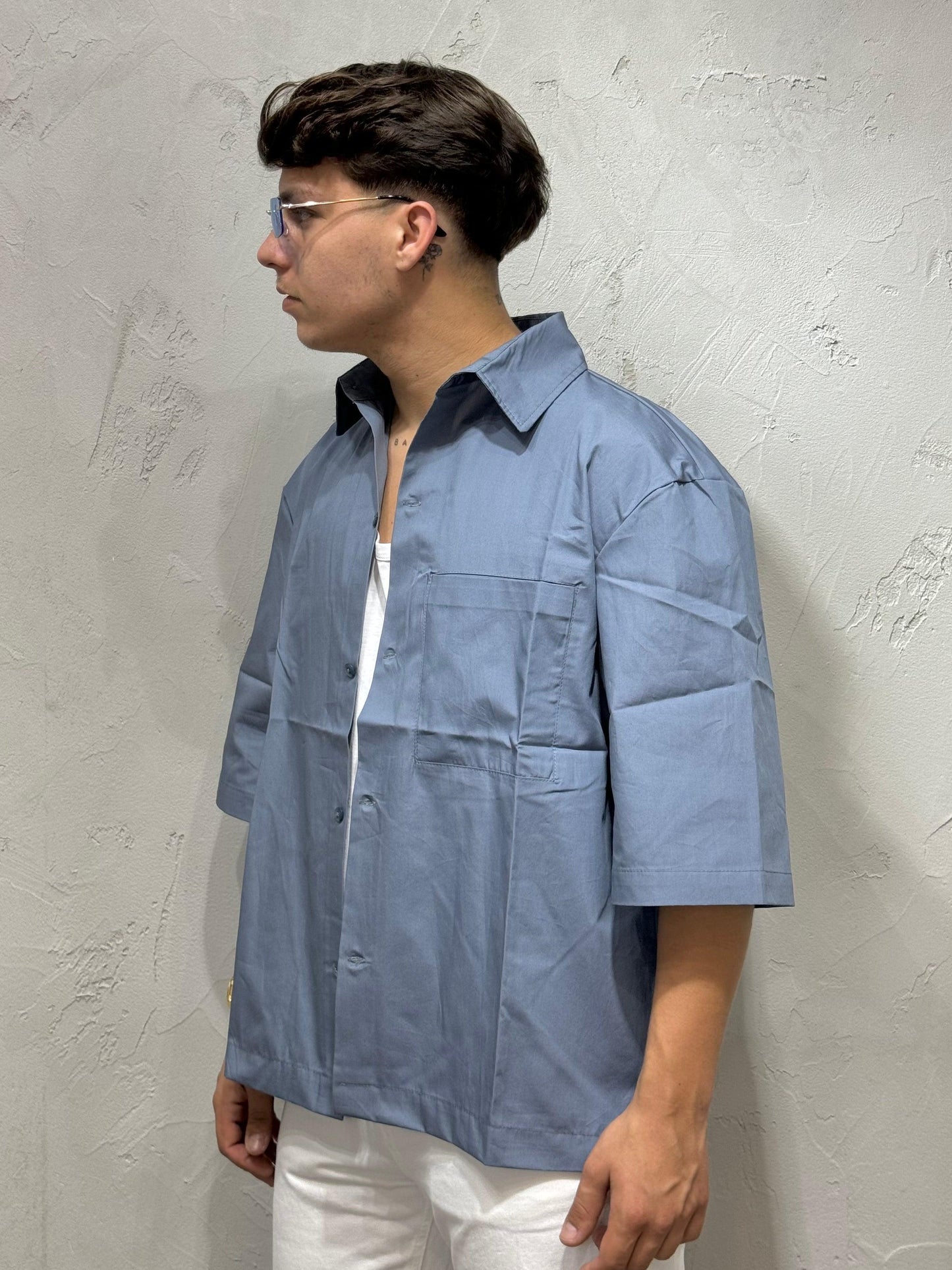 GRAY MULTI-BUTTON BASIC SHIRT