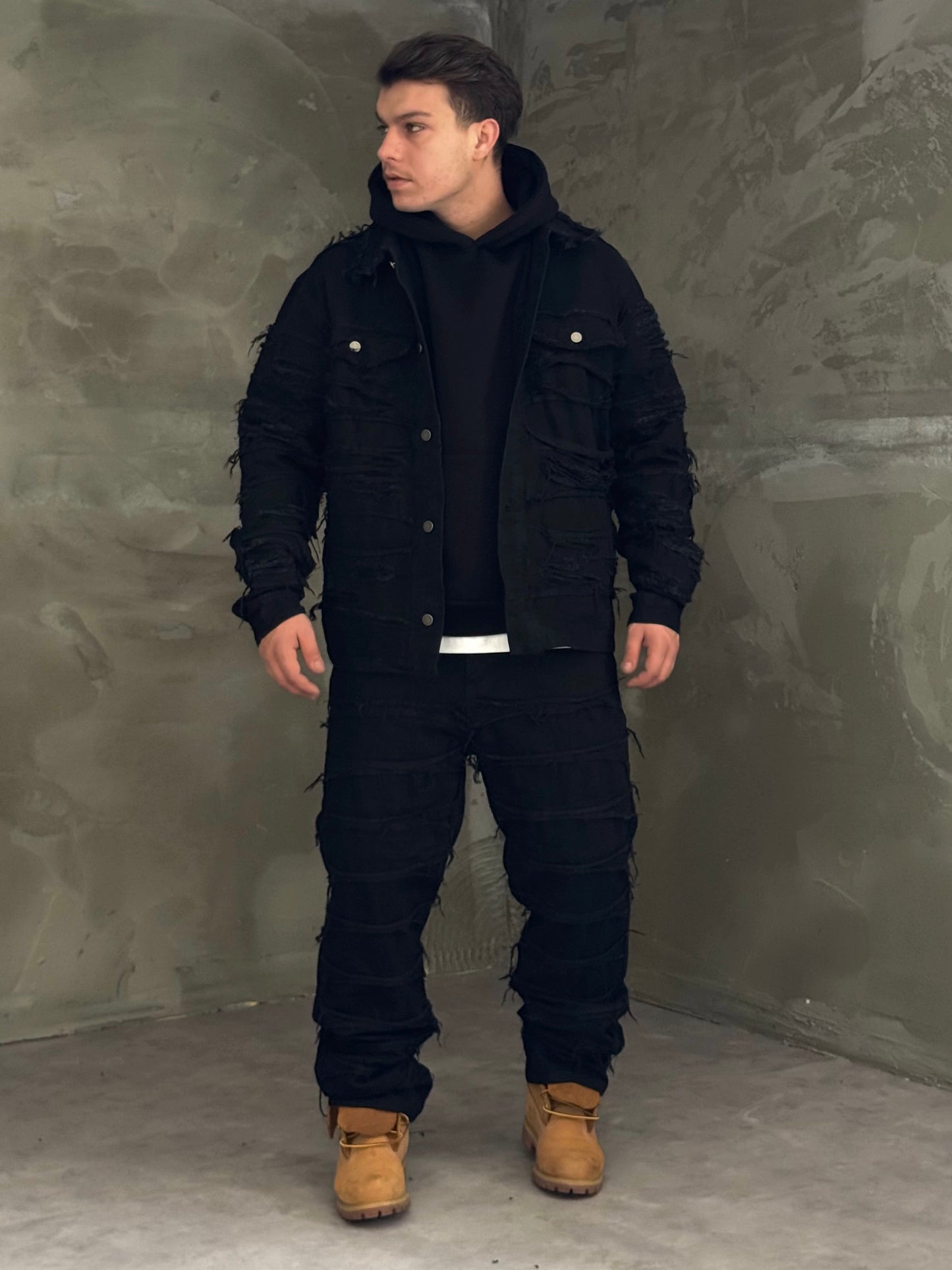 RIPPED BLACK COORDINATE