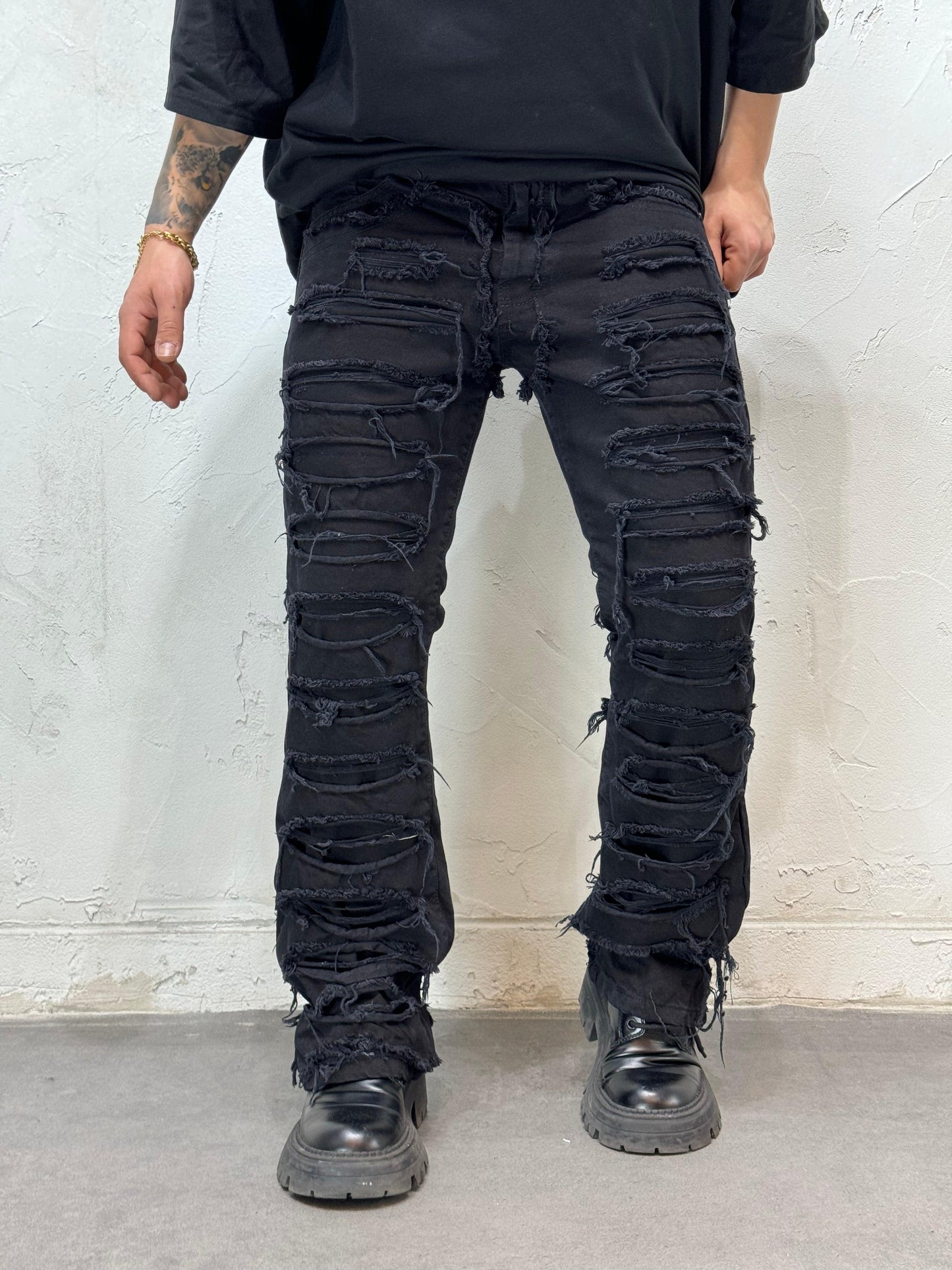 BAGGY RIPPED PAW BLACK