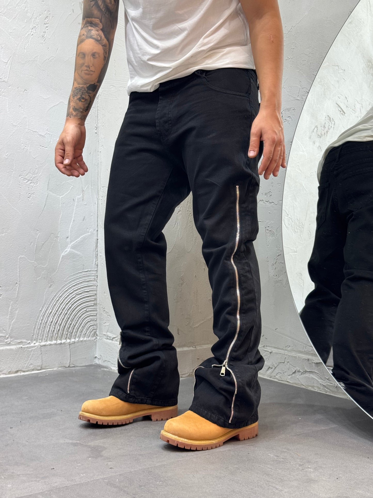 FLARE FULL ZIP BLACK