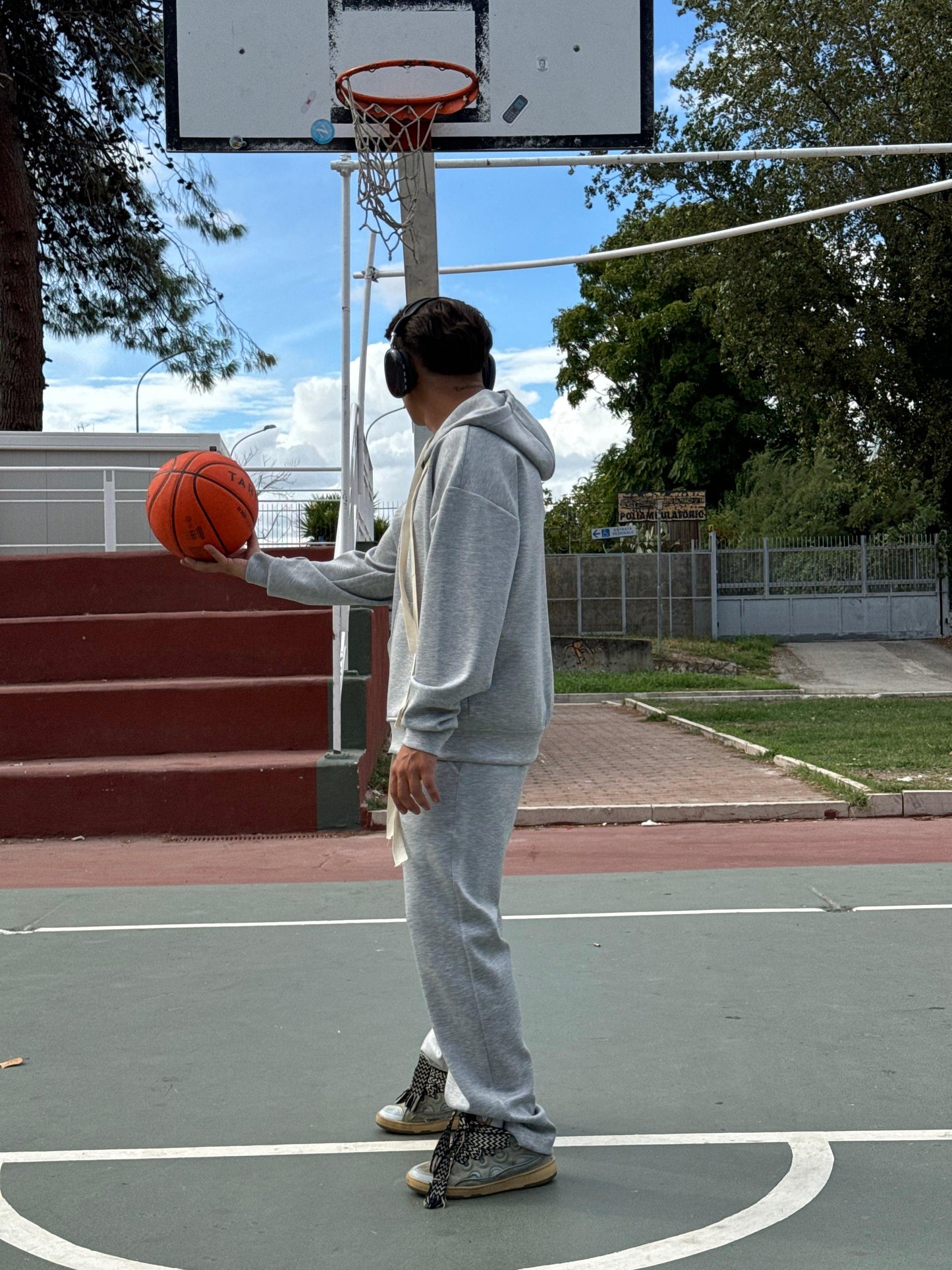 LACES COORDINATED RICK GREY
