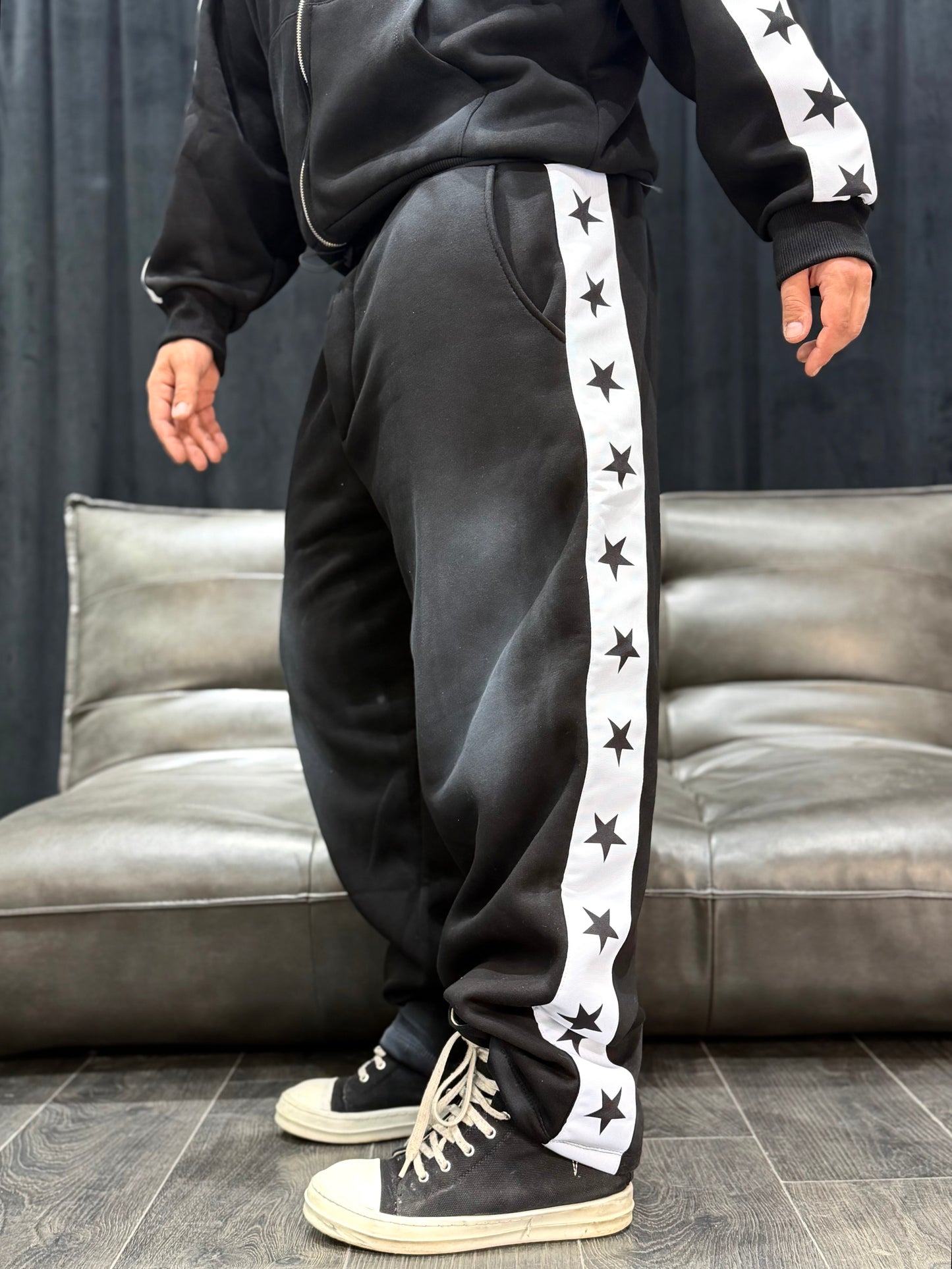 TRACKSUIT STARS BLACK