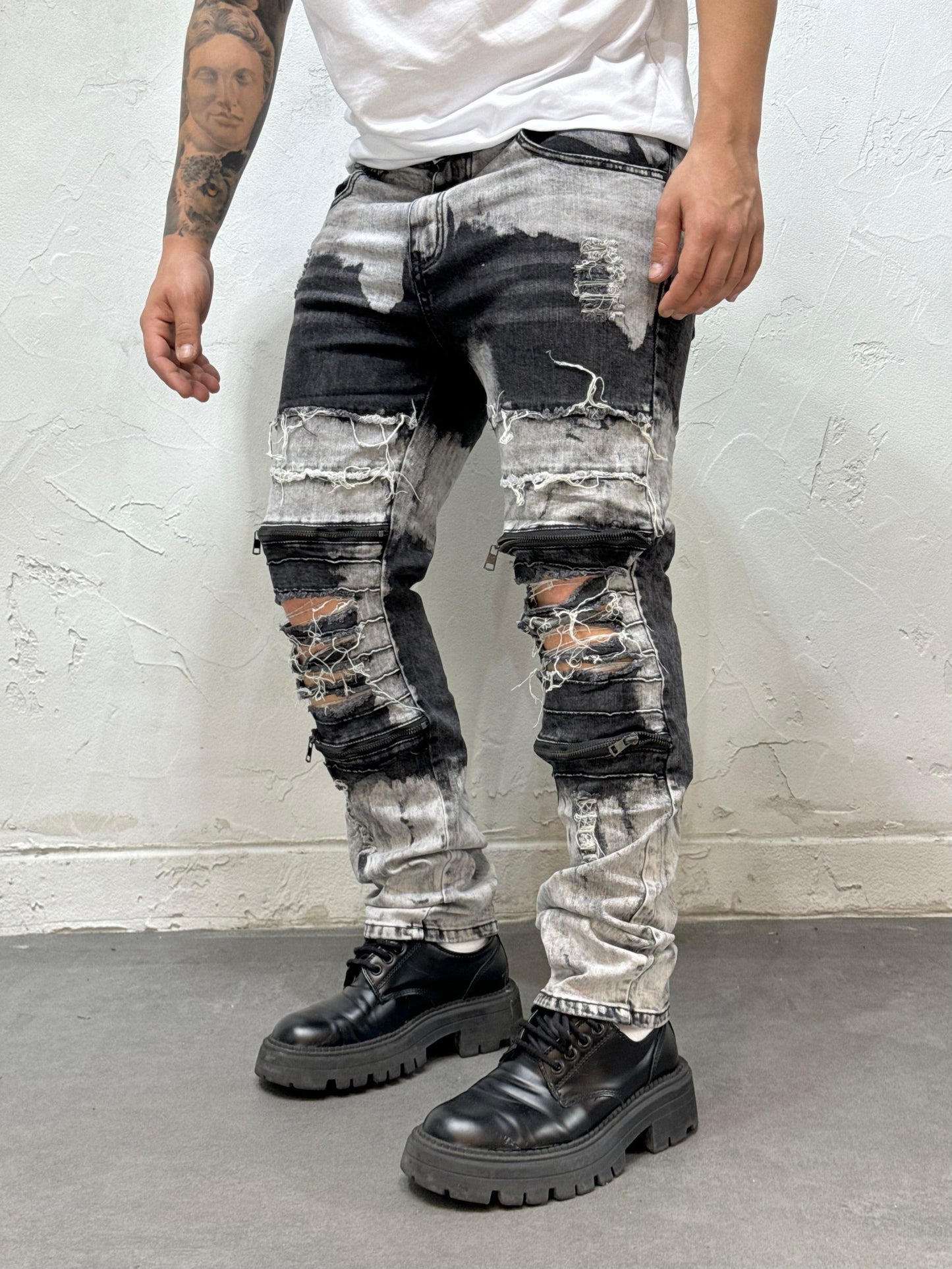 SKINNY FIT RIPPED BICOLOR