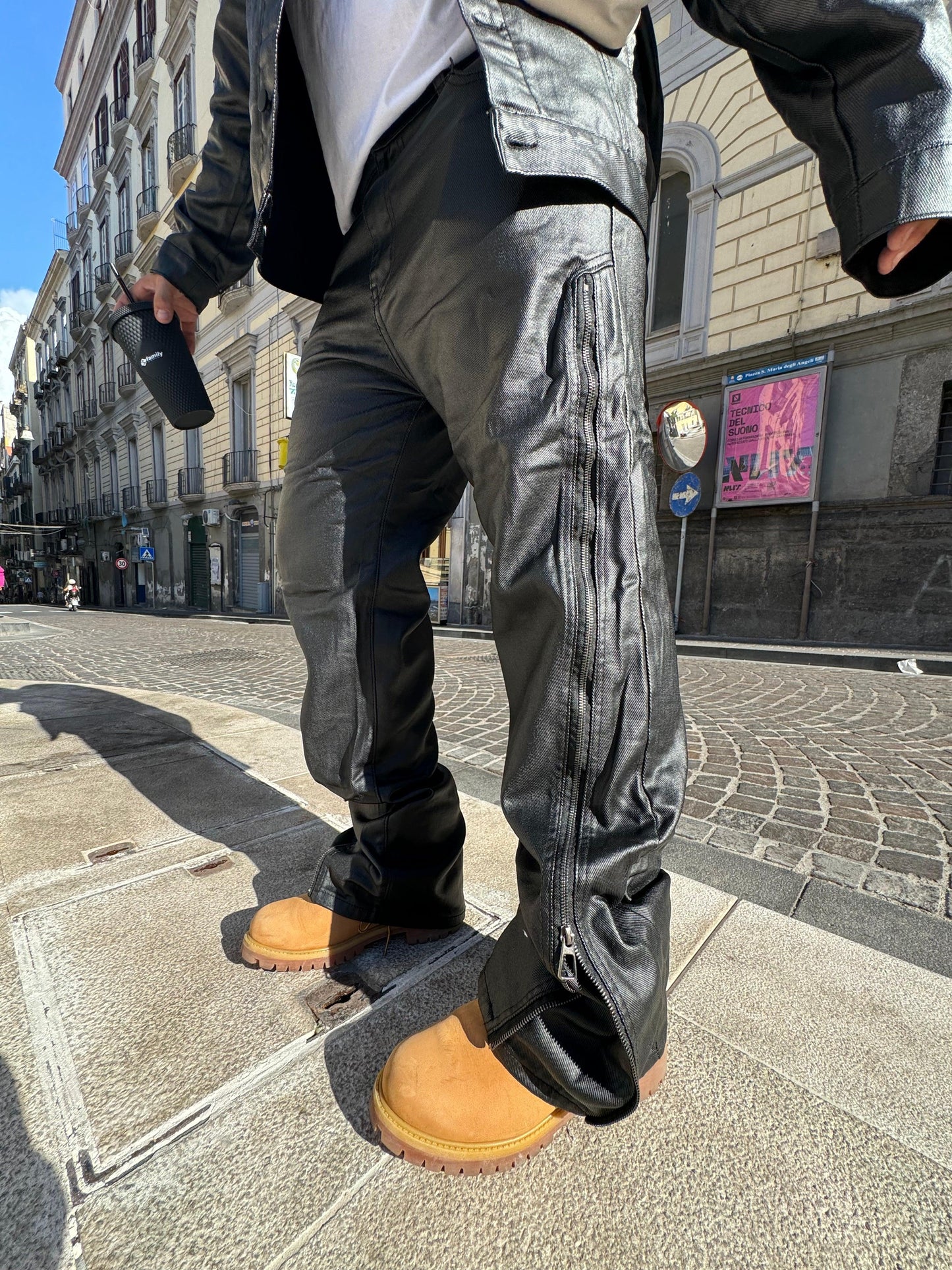 WAXED BLACK COORDINATED