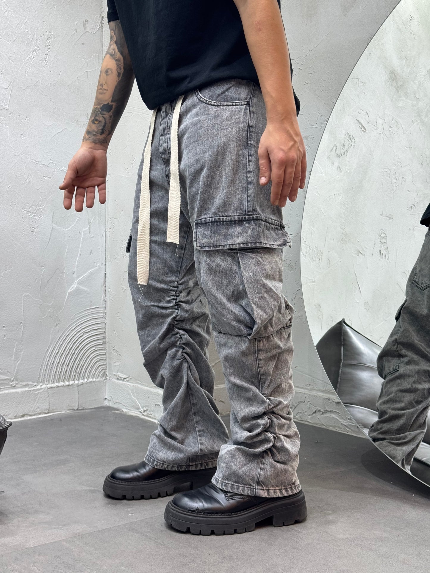 BAGGY FIT DRAPERY POCKET