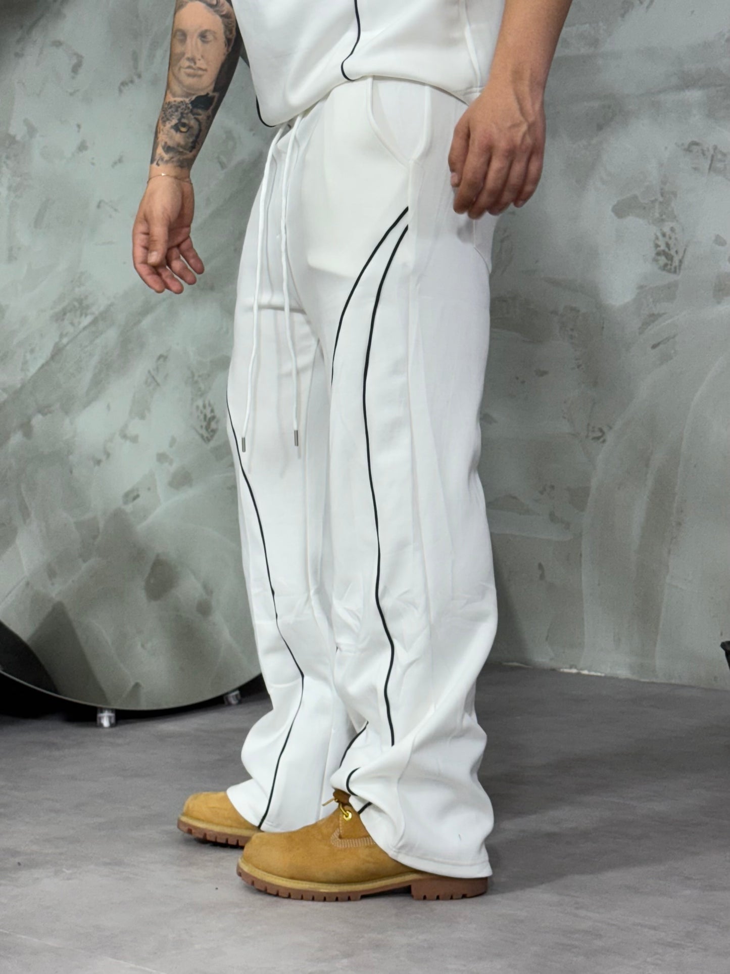 COORDSET TUTA LINES WHITE
