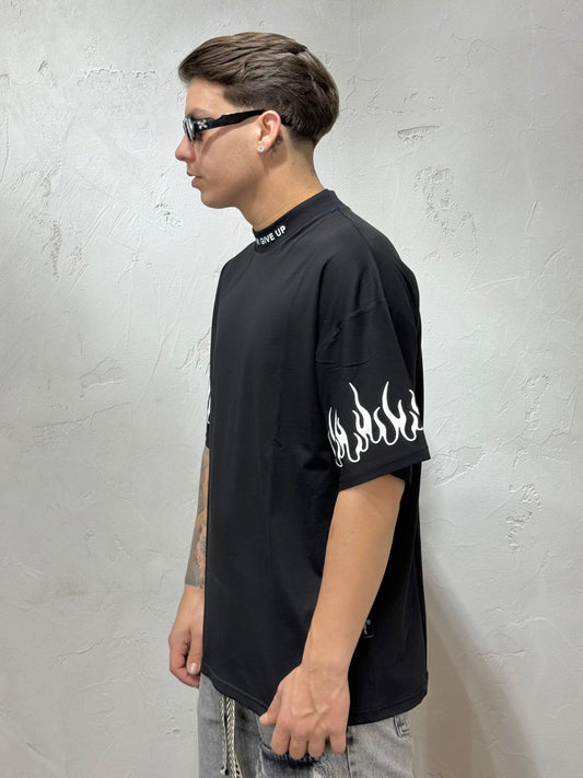 T-SHIRT CROP FIT NEVER GIVE UP BLACK