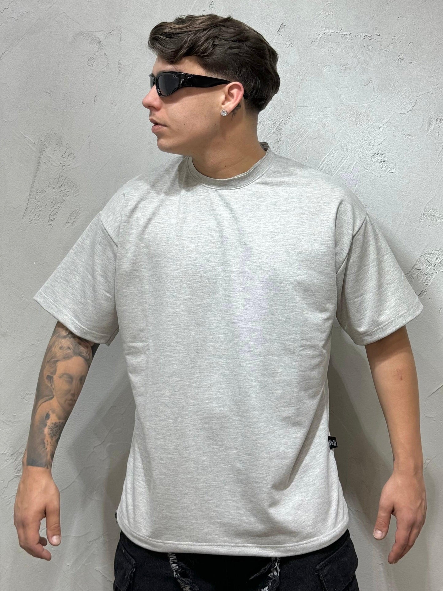 MISERY FEAR OF LOVE GRAY T-SHIRT