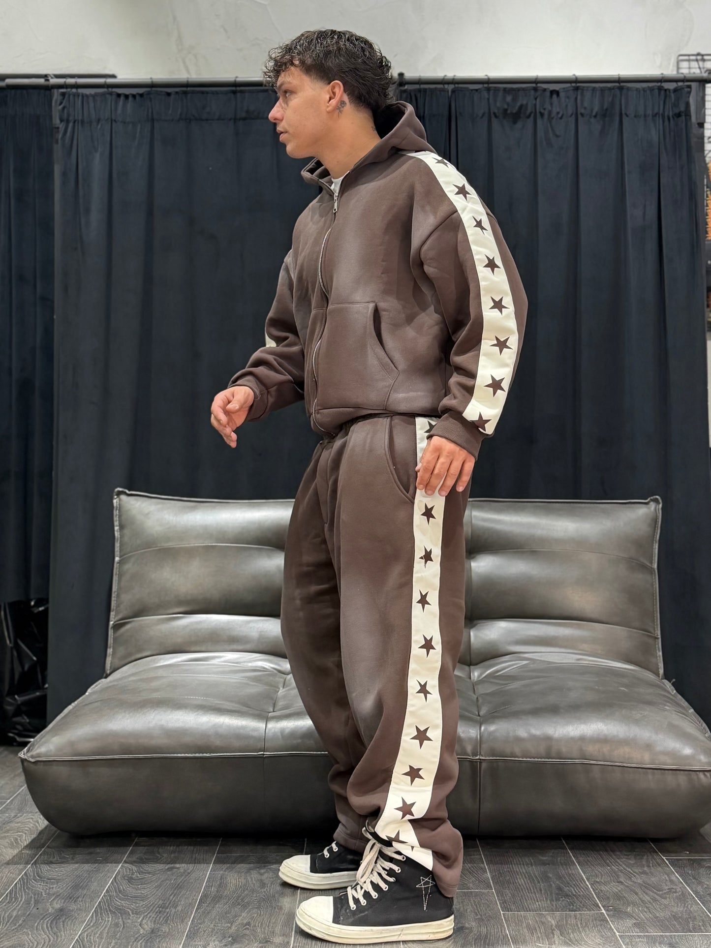 TRACKSUIT STARS BROWN