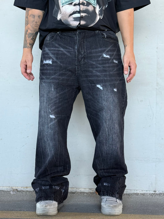BAGGY BLACK STRANGE