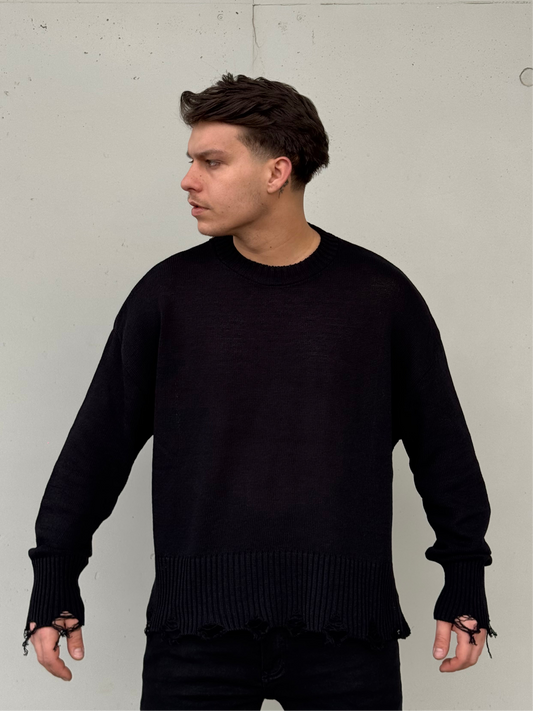BLACK CROP FIT SWEATER