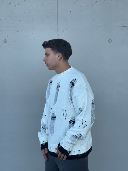 BREAKAGES WHITE SWEATER