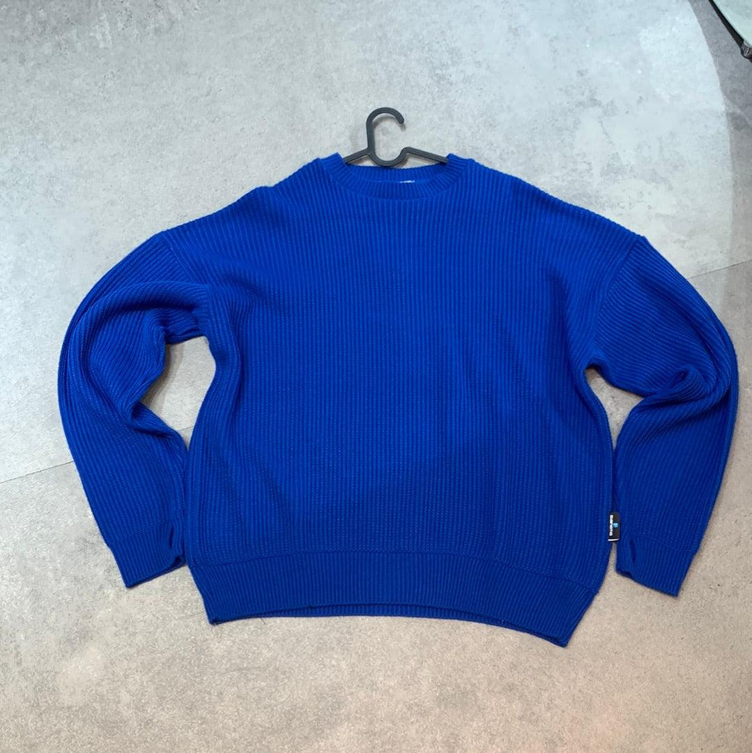 MAGLIONE BLUE DAY CON MANICA A GUANTO