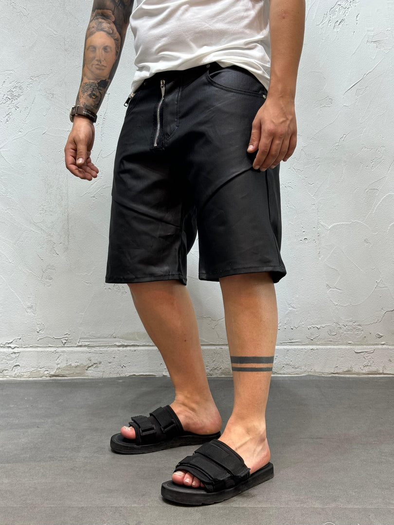 SHORT ZIPPED SPALMATO BLACK