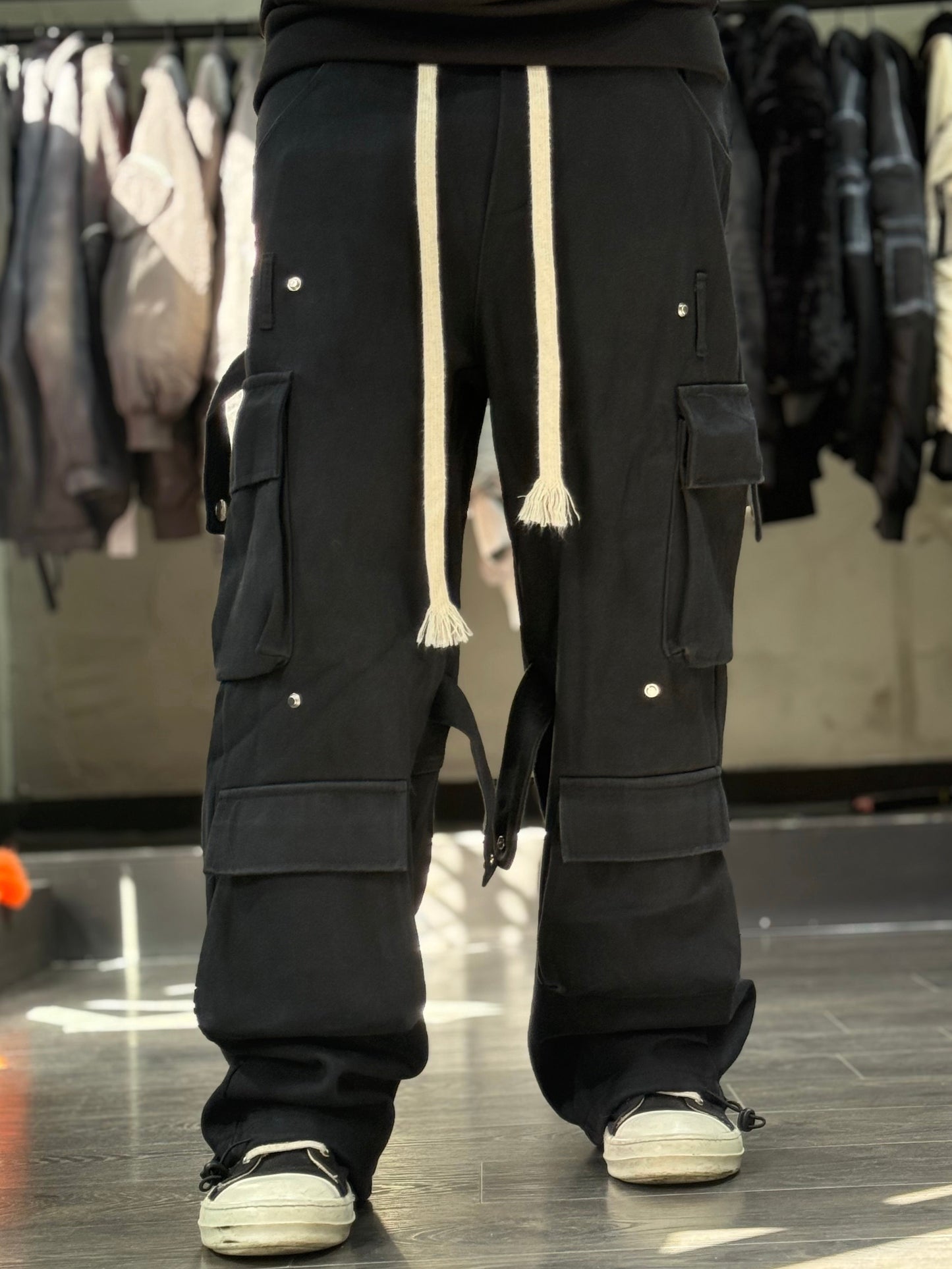 CARGO BASE RICK BLACK