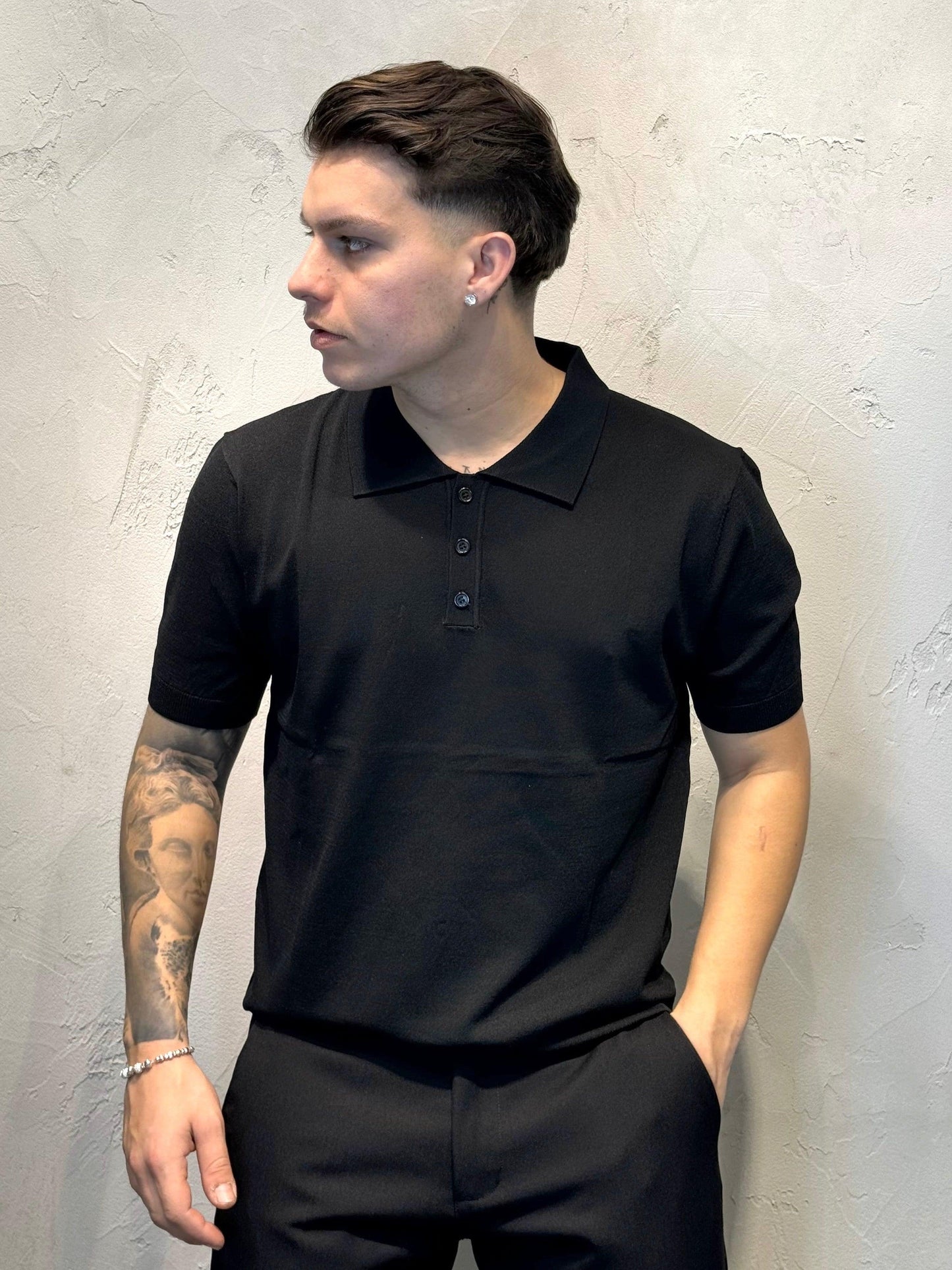 BLACK THREAD POLO SHIRT