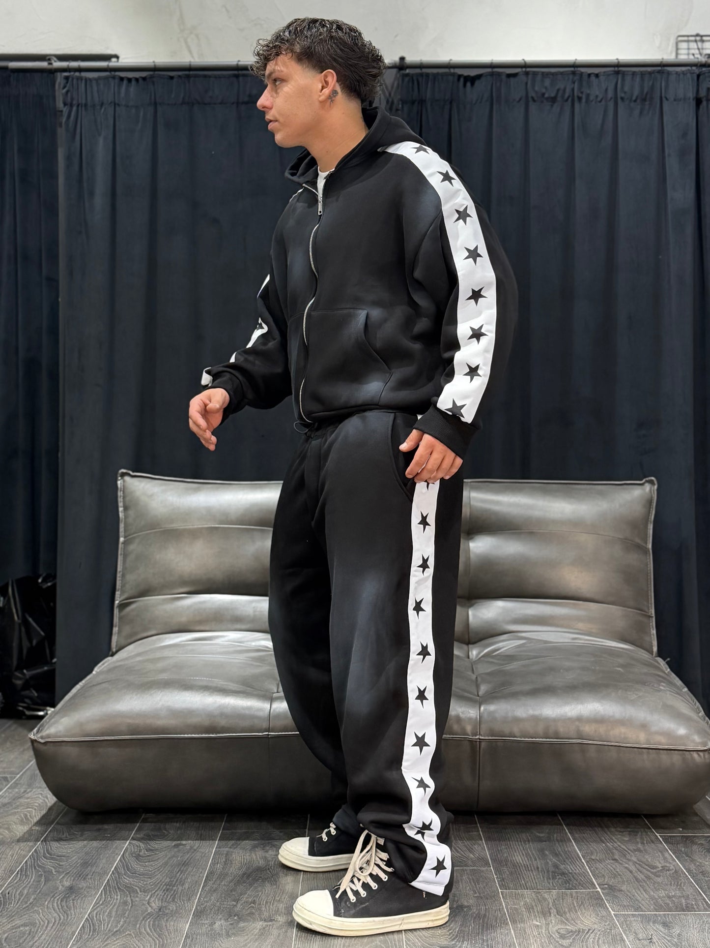 TRACKSUIT STARS BLACK