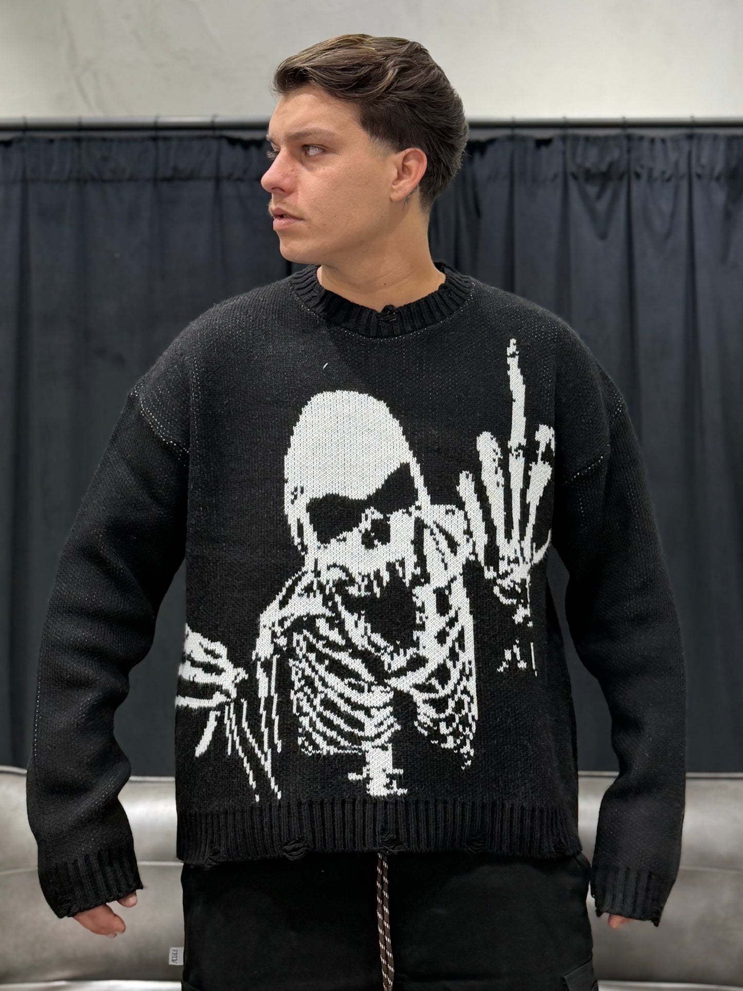 PULL SKELETON BLACK