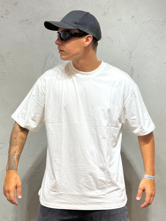 REGULAR FIT BASIC WHITE T-SHIRT