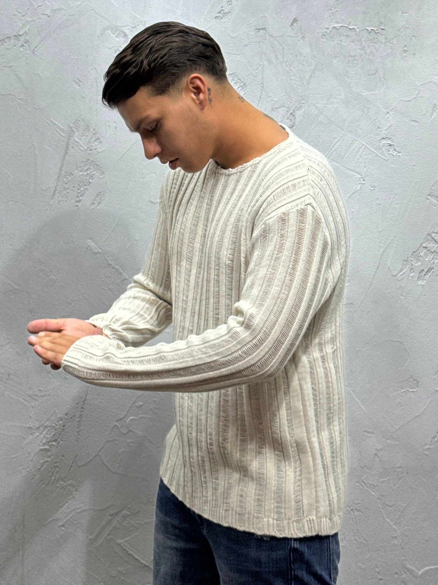 IVORY THREAD SWEATER